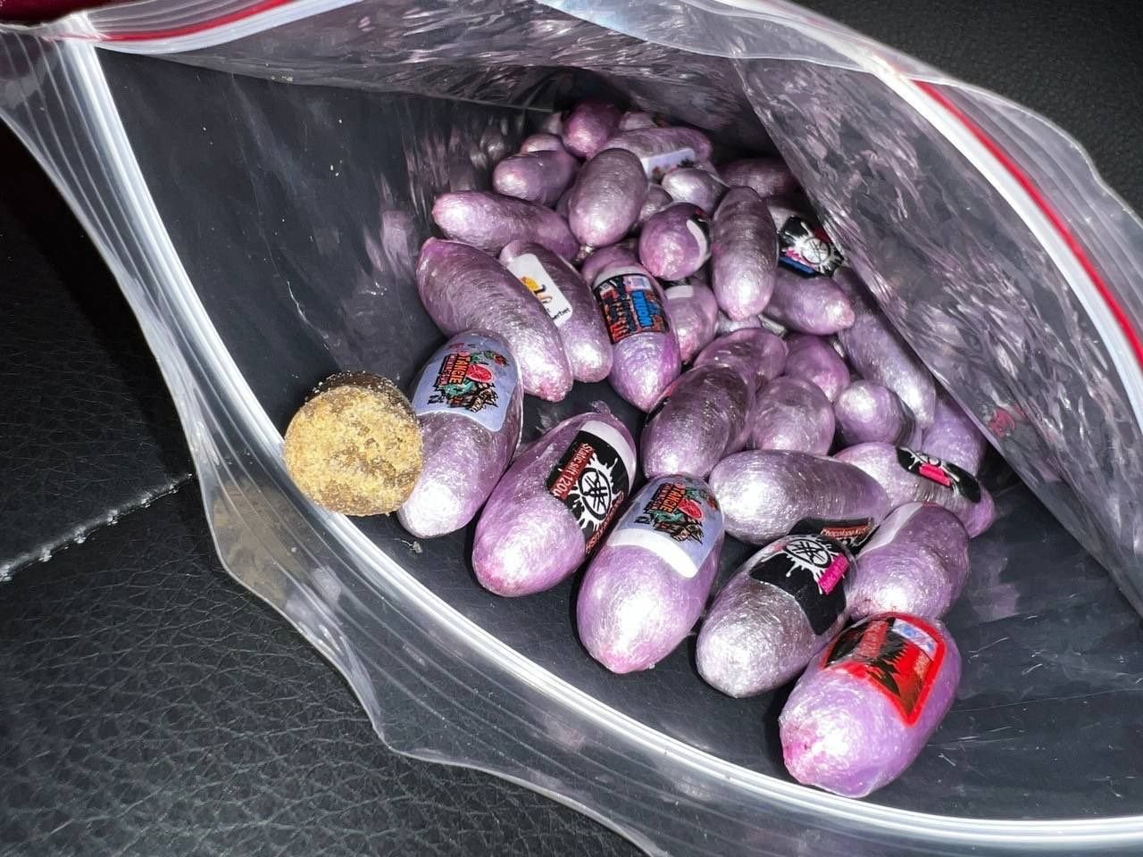 EGGS (Banana Kush) 2 eggs (banana kush)