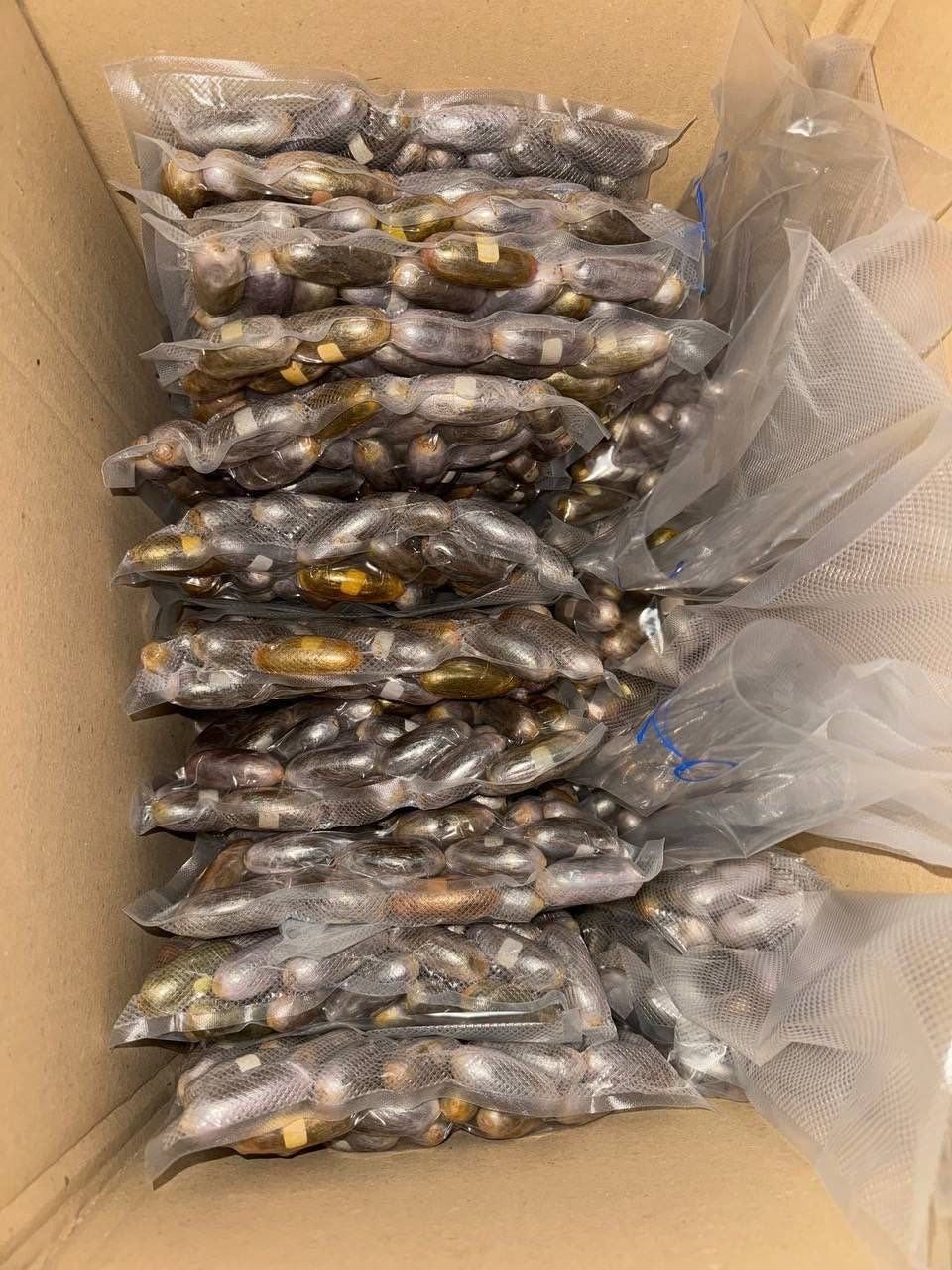 EGGS (Banana Kush) 3 eggs (banana kush)