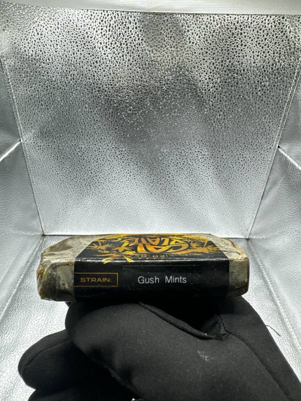 Gush Mints 1 Gush Mints Cali Plates Hash – Premium Small-Batch Craft Hash with Cooling Sweet Aromatics